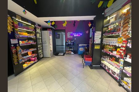 Apartamento à venda com 65m², 2 quartos e 2 vagas Apartamento à venda com 65m², 2 quartos e 2 vagasMercado