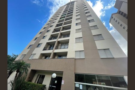 Apartamento à venda com 65m², 2 quartos e 2 vagas Apartamento à venda com 65m², 2 quartos e 2 vagasFachada