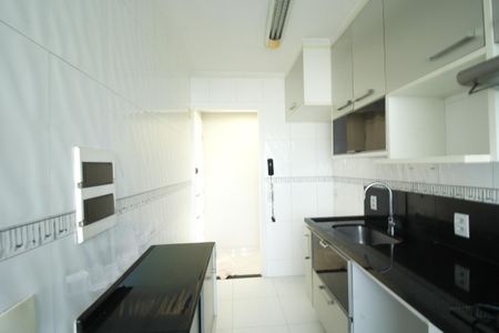 Apartamento à venda com 65m², 2 quartos e 2 vagas Apartamento à venda com 65m², 2 quartos e 2 vagasCozinha