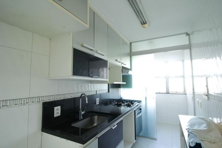 Cozinha de apartamento à venda com 2 quartos, 65m² em São Domingos, São Paulo