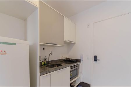 Cozinha de kitnet/studio para alugar com 1 quarto, 29m² em Liberdade, São Paulo