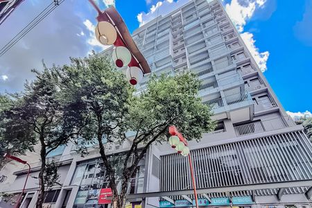 Fachada de kitnet/studio para alugar com 1 quarto, 29m² em Liberdade, São Paulo