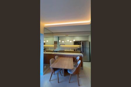Sala de apartamento à venda com 2 quartos, 67m² em Taquaral, Campinas