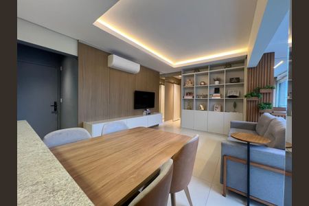 Cozinha de apartamento à venda com 2 quartos, 67m² em Taquaral, Campinas