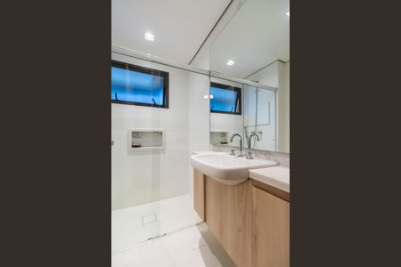 Apartamento para alugar com 177m², 4 quartos e 3 vagas