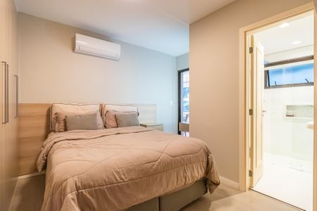 Apartamento para alugar com 177m², 4 quartos e 3 vagas