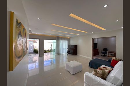 Apartamento à venda com 270m², 4 quartos e 1 vagaSala