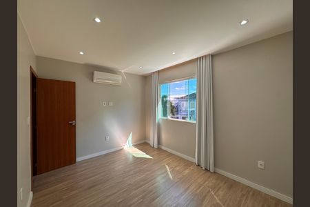Apartamento à venda com 270m², 4 quartos e 1 vagaQuarto