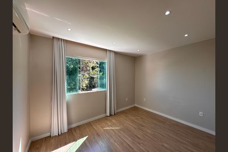 Apartamento à venda com 270m², 4 quartos e 1 vagaQuarto