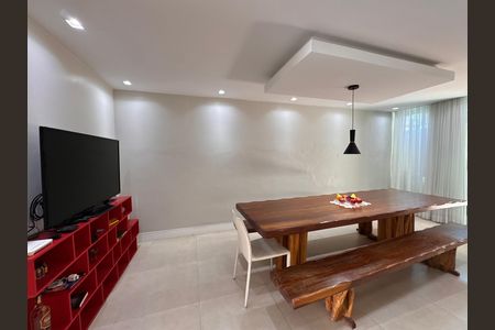 Apartamento à venda com 270m², 4 quartos e 1 vagaSala