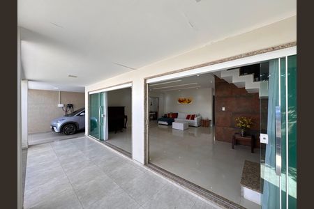 Apartamento à venda com 270m², 4 quartos e 1 vagaVaranda