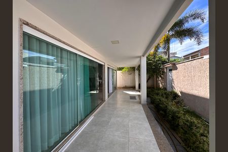 Apartamento à venda com 270m², 4 quartos e 1 vagaVaranda
