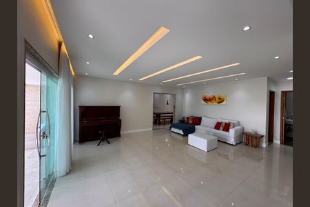 Apartamento à venda com 270m², 4 quartos e 1 vagaSala