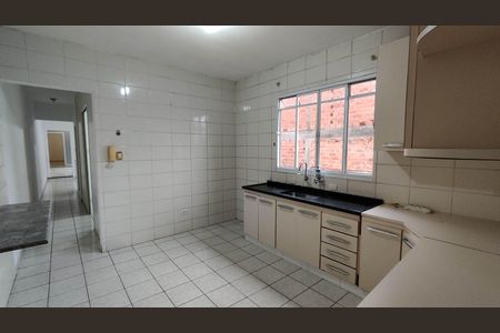 Casa para alugar com 110m², 2 quartos e 3 vagasCozinha