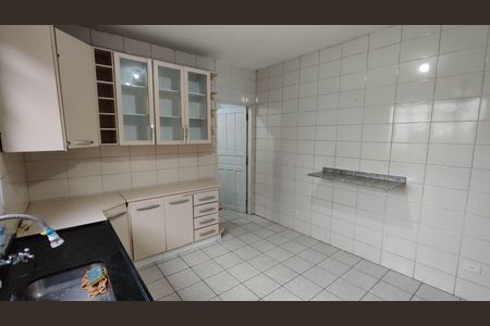Casa para alugar com 110m², 2 quartos e 3 vagasCozinha