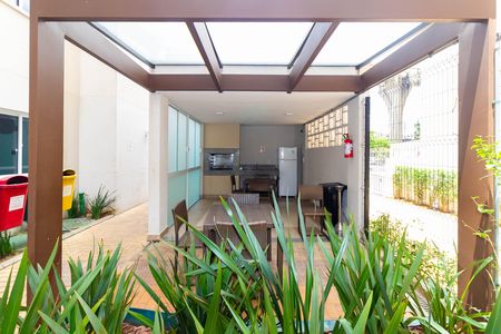 Apartamento para alugar com 36m², 2 quartos e sem vagaÁrea comum - Churrasqueira