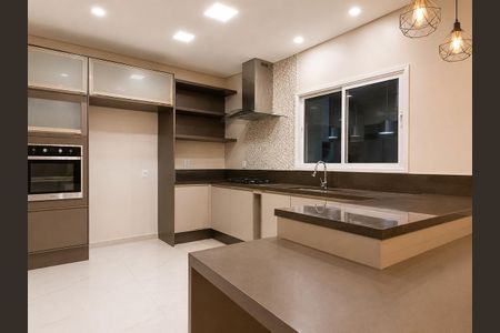 Cozinha de casa para alugar com 3 quartos, 180m² em Cadiz, Gravataí