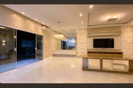 Sala de casa para alugar com 3 quartos, 180m² em Cadiz, Gravataí