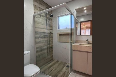 Casa para alugar com 180m², 3 quartos e 1 vaga Casa para alugar com 180m², 3 quartos e 1 vagaBanheiro 2