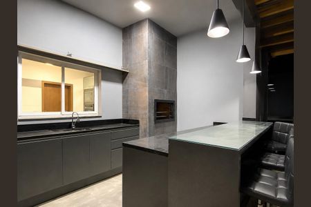 Casa para alugar com 180m², 3 quartos e 1 vaga