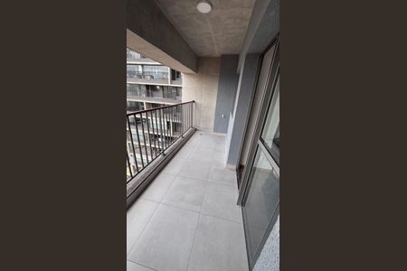 Apartamento à venda com 42m², 2 quartos e sem vaga Apartamento à venda com 42m², 2 quartos e sem vagaVaranda