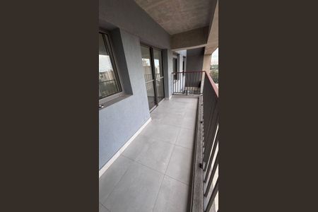 Apartamento à venda com 42m², 2 quartos e sem vaga Apartamento à venda com 42m², 2 quartos e sem vagaVaranda