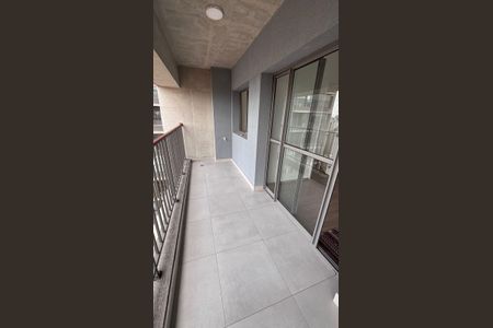 Apartamento à venda com 42m², 2 quartos e sem vaga Apartamento à venda com 42m², 2 quartos e sem vagaVaranda