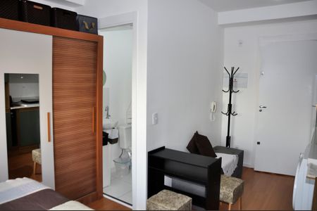 Studio à venda com 17m², 1 quarto e sem vaga Studio à venda com 17m², 1 quarto e sem vagaKitnet / studio - Quarto, Cozinha e Área de Serviço