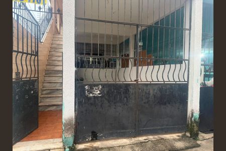 Casa para alugar com 500m², 3 quartos e 1 vaga Casa para alugar com 500m², 3 quartos e 1 vagaFachada