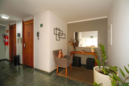 Apartamento à venda com 87m², 2 quartos e 1 vaga Apartamento à venda com 87m², 2 quartos e 1 vagaHall Social