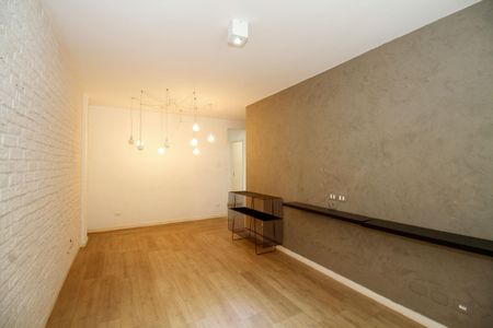 Apartamento à venda com 87m², 2 quartos e 1 vaga Apartamento à venda com 87m², 2 quartos e 1 vagaSala