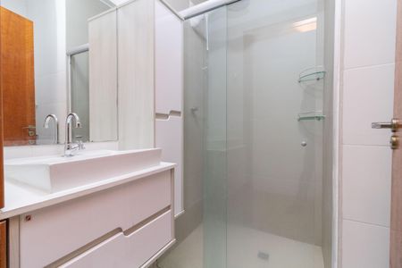 Casa de condomínio para alugar com 62m², 2 quartos e 1 vaga Casa de condomínio para alugar com 62m², 2 quartos e 1 vagaBanheiro