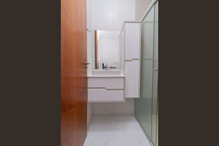 Casa de condomínio para alugar com 62m², 2 quartos e 1 vaga Casa de condomínio para alugar com 62m², 2 quartos e 1 vagaBanheiro