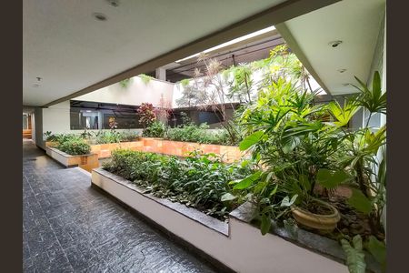 Apartamento à venda com 70m², 2 quartos e 1 vaga Apartamento à venda com 70m², 2 quartos e 1 vagaJardim