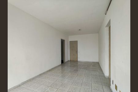 Apartamento à venda com 70m², 2 quartos e 1 vaga Apartamento à venda com 70m², 2 quartos e 1 vagaSala