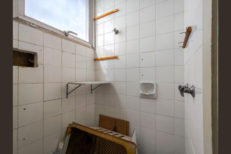 Apartamento à venda com 70m², 2 quartos e 1 vaga Apartamento à venda com 70m², 2 quartos e 1 vagaBanheiro de serviço