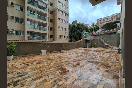 Apartamento à venda com 70m², 2 quartos e 1 vaga Apartamento à venda com 70m², 2 quartos e 1 vagaÁrea comum - Playground