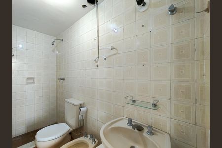 Apartamento à venda com 70m², 2 quartos e 1 vaga Apartamento à venda com 70m², 2 quartos e 1 vagaBanheiro Corredor