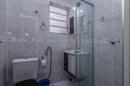 Casa para alugar com 70m², 2 quartos e 1 vaga Casa para alugar com 70m², 2 quartos e 1 vagabanheiro social_1