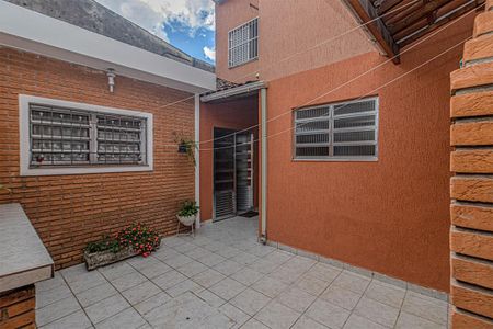 Casa para alugar com 70m², 2 quartos e 1 vaga Casa para alugar com 70m², 2 quartos e 1 vagaquintal com churrasqueira_2