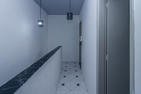 Casa para alugar com 70m², 2 quartos e 1 vaga Casa para alugar com 70m², 2 quartos e 1 vagacorredor para os cômodos_2