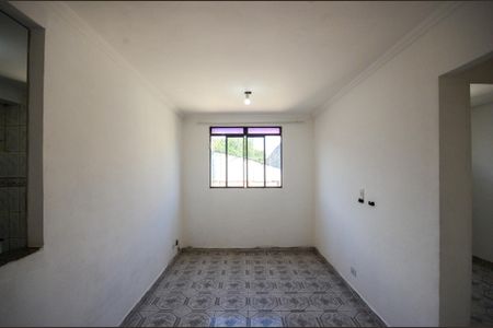 Sala de apartamento para alugar com 2 quartos, 50m² em Jardim Santo Elias, São Paulo