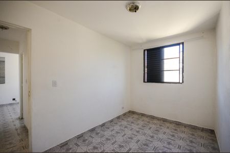 Quarto 1 de apartamento para alugar com 2 quartos, 50m² em Jardim Santo Elias, São Paulo