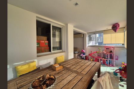 Apartamento para alugar com 167m², 3 quartos e 2 vagas