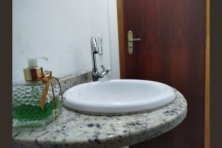 Casa para alugar com 127m², 3 quartos e 1 vaga Casa para alugar com 127m², 3 quartos e 1 vagaBanheiro 3 - lavabo
