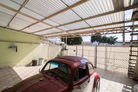 Casa à venda com 110m², 4 quartos e 4 vagas Casa à venda com 110m², 4 quartos e 4 vagasGARAGEM E ÁREA DE SERVIÇO