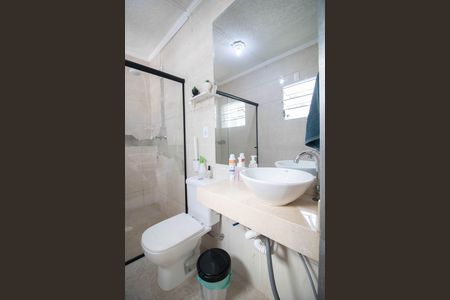 Casa à venda com 110m², 4 quartos e 4 vagas Casa à venda com 110m², 4 quartos e 4 vagasBANHEIRO SOCIAL