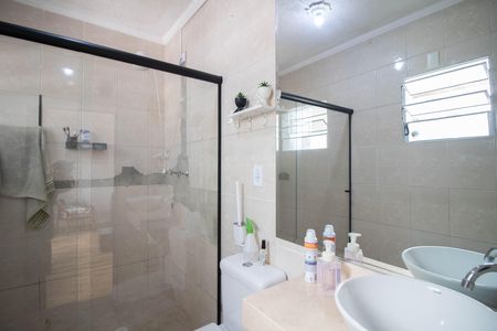 BANHEIRO SOCIAL de casa à venda com 4 quartos, 110m² em Vila Bela Vista (zona Norte), São Paulo