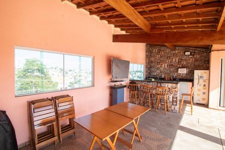 Casa à venda com 110m², 4 quartos e 4 vagas Casa à venda com 110m², 4 quartos e 4 vagasTERRAÇO E ÁREA GOURMET