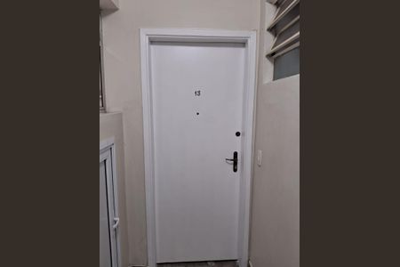 Apartamento à venda com 38m², 1 quarto e sem vagaPorta de entrada